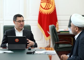 «Ажылык сапарды уюштурууда коррупциялык иштер болбосун». Президент муфтийди кабыл алды