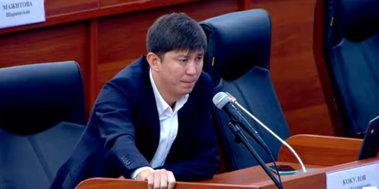 Эрулан Кокулов: «Мен депутат болгондон баштап жума сайын кредит алып жатабыз»
