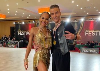 Кыргызстандык бийчилер Италияда өткөн сынакта алтын жеңишти