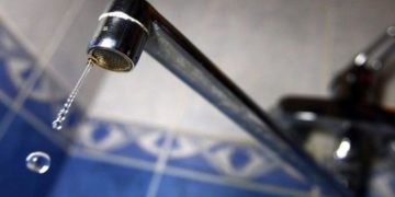 «Элдик кабарчы»: «Бишкекте 10-11 үй 5 айдан бери суусуз отурабыз. Кыйналып кеттик»