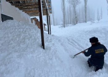 Чаткалда кар калың жаап, кар көчкү түштү