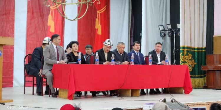 Гүлшайыр Садыбакасова Ош филармониясынын директорлук кызматынан сый-урмат менен узатылды (сүрөт)