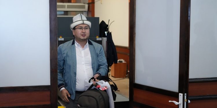 Мухаммадяр Курбанбеков Иранда өткөн дүйнөлүк Куран жарышында 2-орунду алды