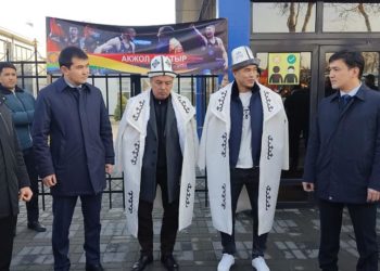 Акжол Махмудов «Ош облусунун ардактуу атуулу» аталды