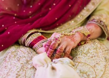 Индияда жашы жете элек кыздарга үйлөнгөн 2 миңден ашык эркек киши кармалды