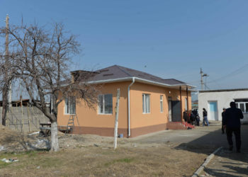 Тажикстандын кол салуусу: Баткенде 332 үйдүн курулушу толук бүттү, дагы 86 үй калды