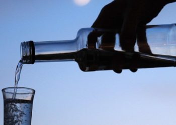 Нарколог: «Арак организмди микробдордон коргой албайт, тескерисинче иммунитетти түшүрөт»