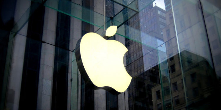 iPhone 15 Plus смартфонунун сүрөттөрү пайда болду