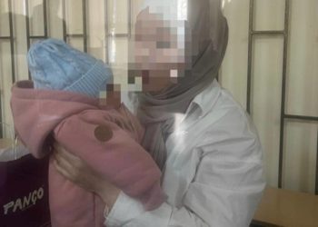 Жактоочу Замир Жоошев кыркы чыга элек чүрпөсү менен сотко жеткирилген келиндин сүрөтү менен бөлүштү