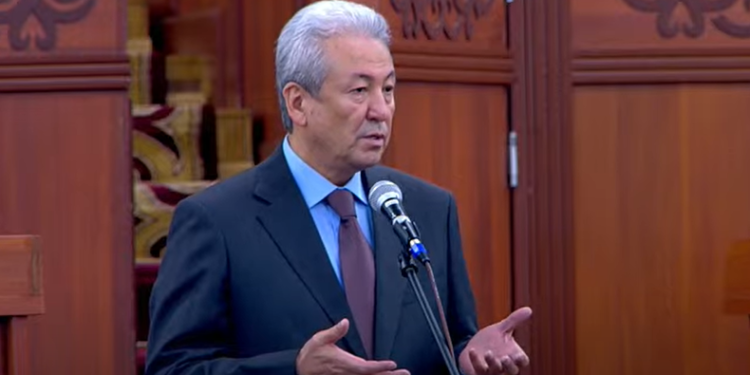 Мадумаров Атамбаевдин абактан чыгышы боюнча пикирин билдирди