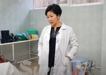 «Мени аман алып калгылачы деп жалдырап». Патологоанатом төрөттөн каза болгон келинди союу оор болгонун айтты