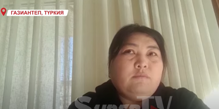 Түркияда куткаруучуларга манты тараткан кыргыз келин: «Ушул жерде өлөт окшойм деп ойлодум»