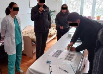 УКМК: «Аксыда акча талап кылган акушер кармалды»