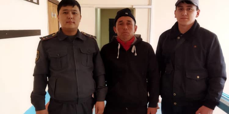 «Кой багып жүргөн». Жалал-Абадда 6 айдан бери дайынсыз болуп жаткан киши табылды