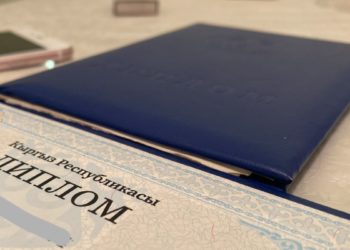 УКМК: «Жалал-Абаддагы медицина факультетинин мурдагы деканы 12 миң долларга диплом жасап берген»