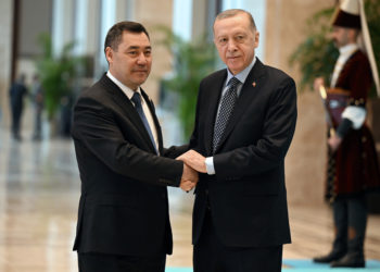 Садыр Жапаров Режеп Тайып Эрдоганга алдыдагы президенттик шайлоодо ийгилик каалады