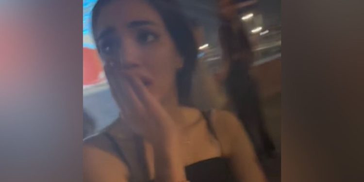 Бишкекте кыздар мушташкан видео тарады. Арасында белгилүү модель бар