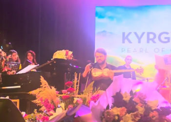 Азербайжан ырчысы Эльза Сейджахан «Кыргыз жери» чыгармасын аткарды