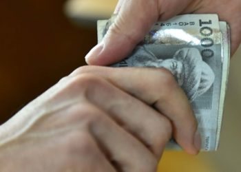 Ат-Башыда токойчу 10 миң сом пара алууга шектелип кармалды