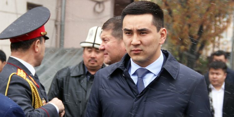 Жаныбек Абировдун иши боюнча Жогорку Кеңештин түзүлгөн комиссиясына 9 депутат кирди