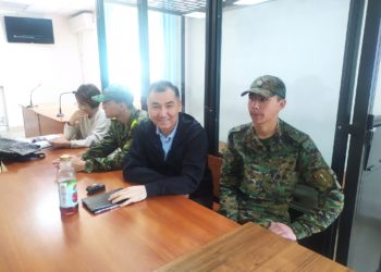 Равшан Жээнбеков кайра шайлоого катышарын билдирди