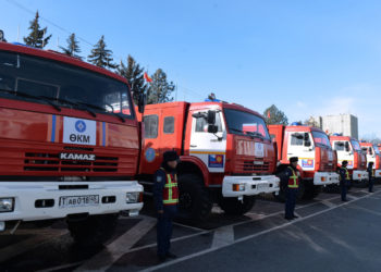 Өзгөчө кырдаалдар министрлигине 40 өрт өчүрүүчү унаа тапшырылды