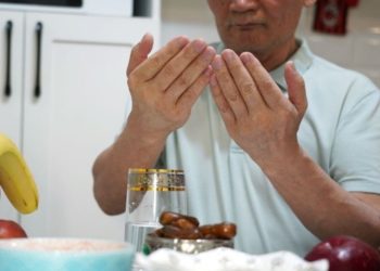 Муфтияттын өкүлү: «Оозду кечиктирип ачуу – күнөө»