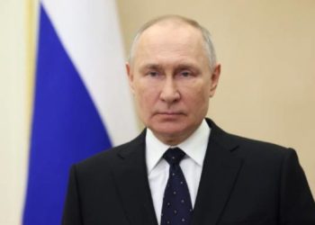 Гаагадагы эл аралык сот Путинди камакка алууга ордер берди