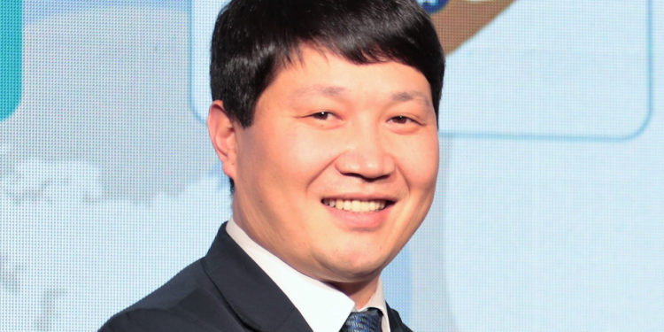 Максат Мамыткановдун ордуна ЕЭКтин жаңы министри дайындалды