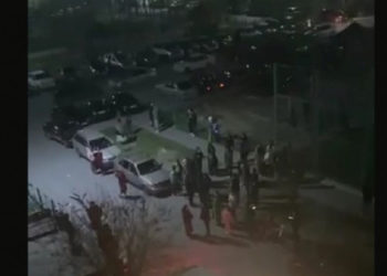 Жер титирөөдөн Шымкенттин тургундары түнү эшикке качып чыгышты (видео)