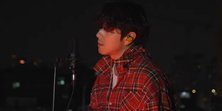 Мирбек Атабековдун «Кечки Бишкек» ыры корей тилинде ырдалды (видео)