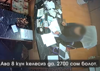 Жалал-Абад санаторийинде бейтаптардан акча алып жүргөн медик кармалды (видео)