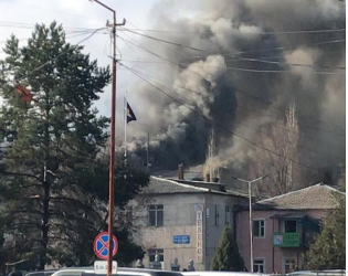 Кербендеги ооруканада чыккан өрт. Министр Аксыга жөнөп кетти