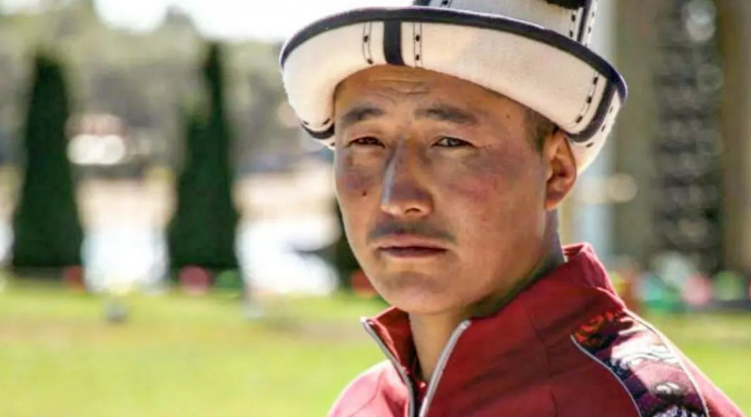 Көк бөрү: «Сары-Өзөндүн» капитаны Сейитбек Анарбек уулу «Ак-Шумкардын» катарын толуктады