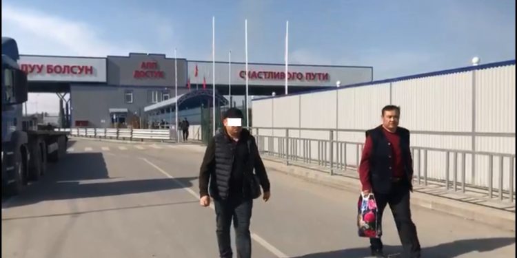 2 Өзбек жараны кыргызстандыкты уурдап кетип, 5 ай барымтада кармаган (видео)