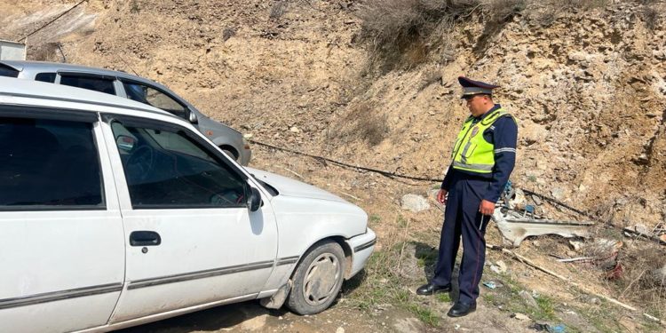 Кадамжайда айдоочу 5 жаштагы баланы сүзүп, качып кеткен