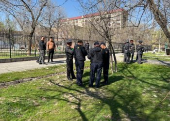 Бишкектеги №63 мектепке бомба коюлганы тууралуу маалымат түштү