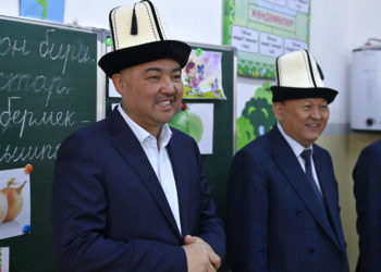 Төрага Нурланбек Шакиев Бишкек шаарындагы бир катар билим берүү мекемелерине барды