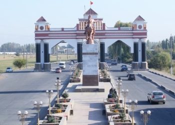 Жалал-Абадда коменданттык саат киргизилип, блокпосттор орнотулуп жатабы? Милициянын жообу