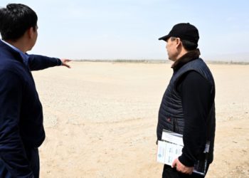 Садыр Жапаров «Асман» шаарынын долбоору менен таанышты