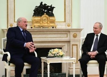 Путин менен Лукашенко айлык тууралуу тамашалашты (видео)