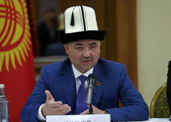 Нурланбек Шакиев кыргыз диаспорасынын өкүлдөрү менен жолугушту