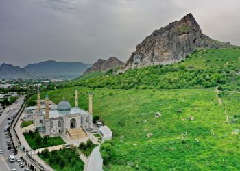 Жазгы Ош. Фотограф Влад Ушаков бийиктиктен тартылган керемет көз ирмемдерди жарыялады