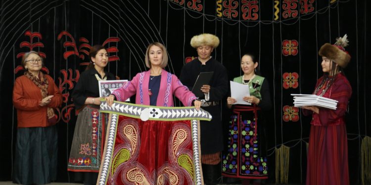 Өлкөнүн мыкты саймачылары менен белдемчилери аныкталды