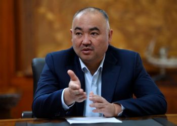 «Көйгөйдүн көбү депутатка белгилүү». Шакиев комитет башчылары менен жолугушту