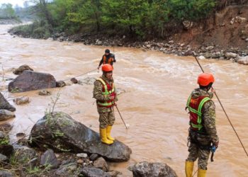 Жалал-Абадда 14 жаштагы өспүрүм 12 күндөн бери дайынсыз болуп жатат