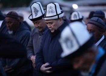 Камчыбек Ташиев Сузакта 5 миңге чукул кишиге иптар өткөрдү