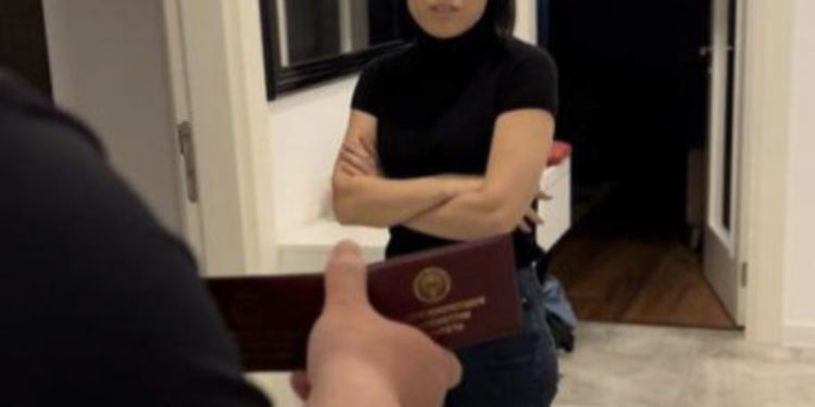 Жактоочу экс-министр Алымкадыр Бейшеналиевдин кеңешчиси акталганын билдирди