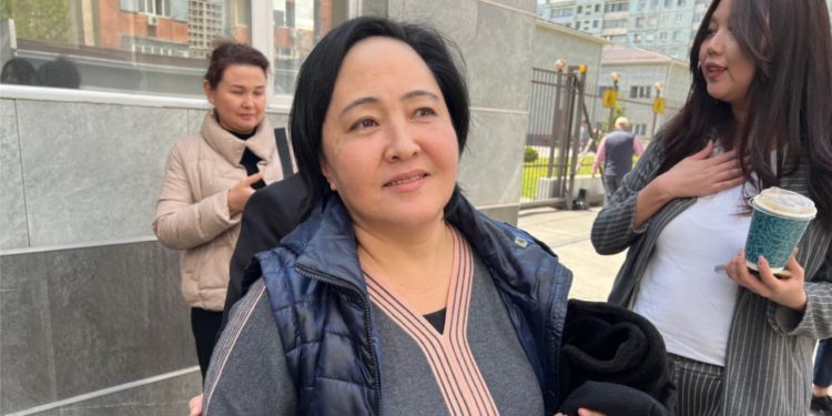 Клара Сооронкулова үй камагына чыгарылды