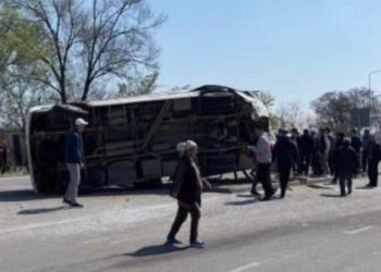 «Манас» аэропортуна бараткан жолдогу кырсык. Бир окуучу комада экени маалым болду